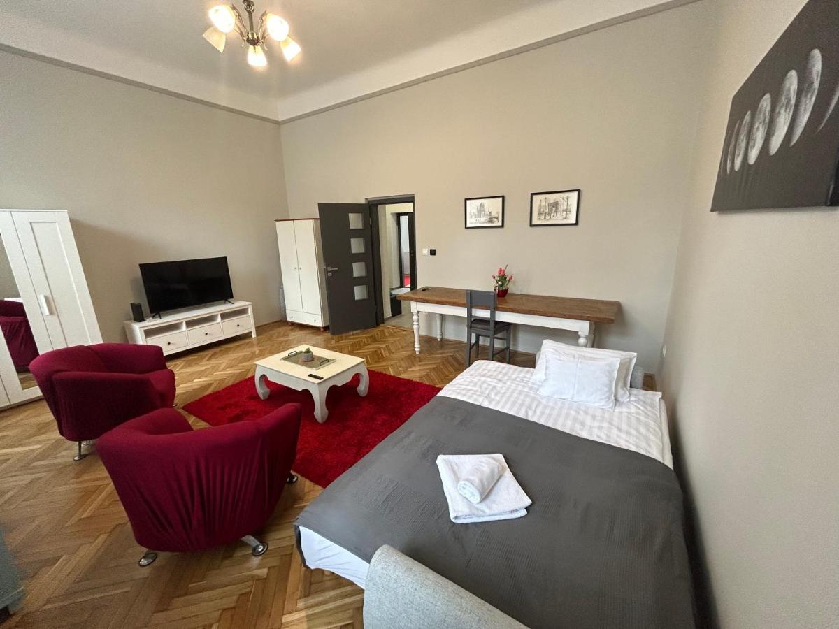 Fullmoon Apartments 2 Segedyn Zewnętrze zdjęcie